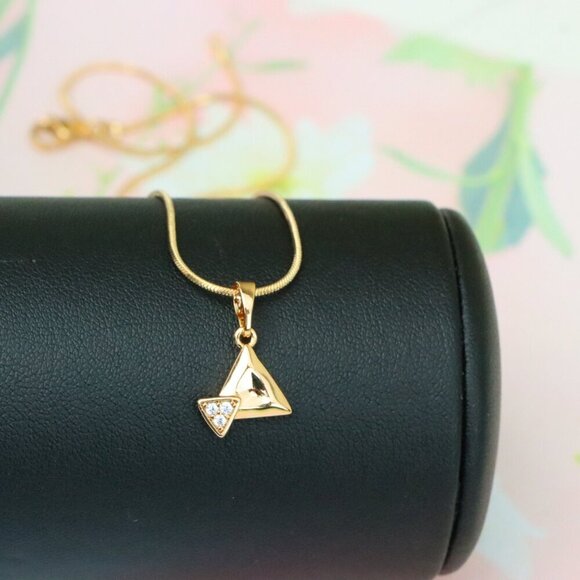 "Chic Rose Gold Triangle Pendant with Sparkling Stone Accent, XPPT1222 - Picture 9 of 13